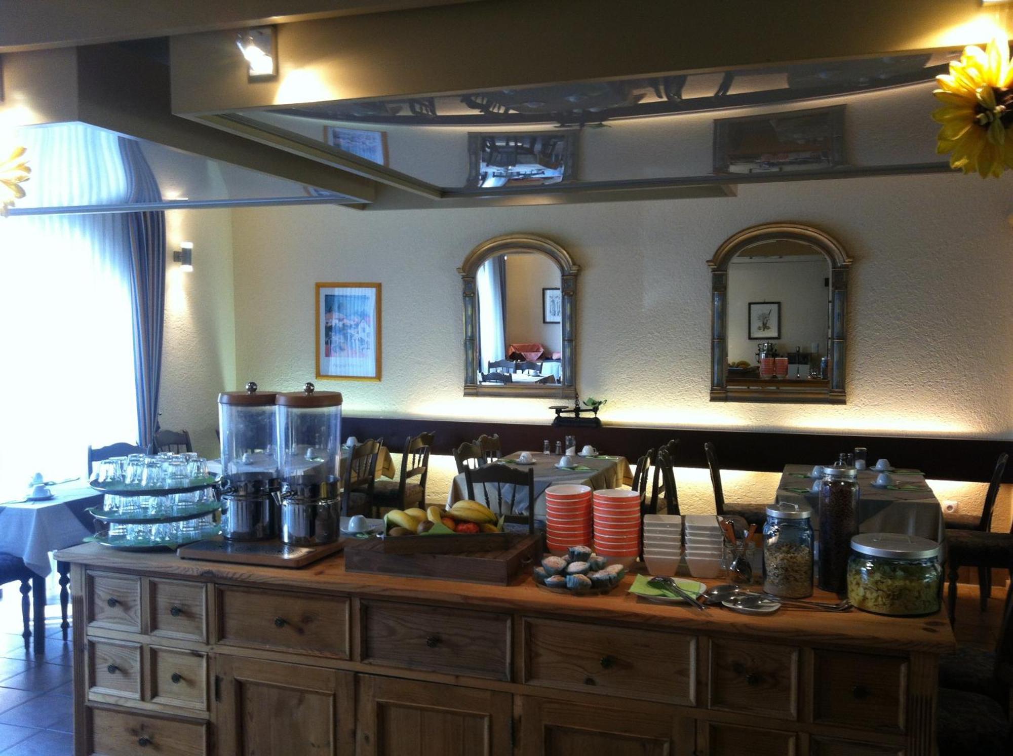 Tauberhotel Kette Wertheim Bagian luar foto
