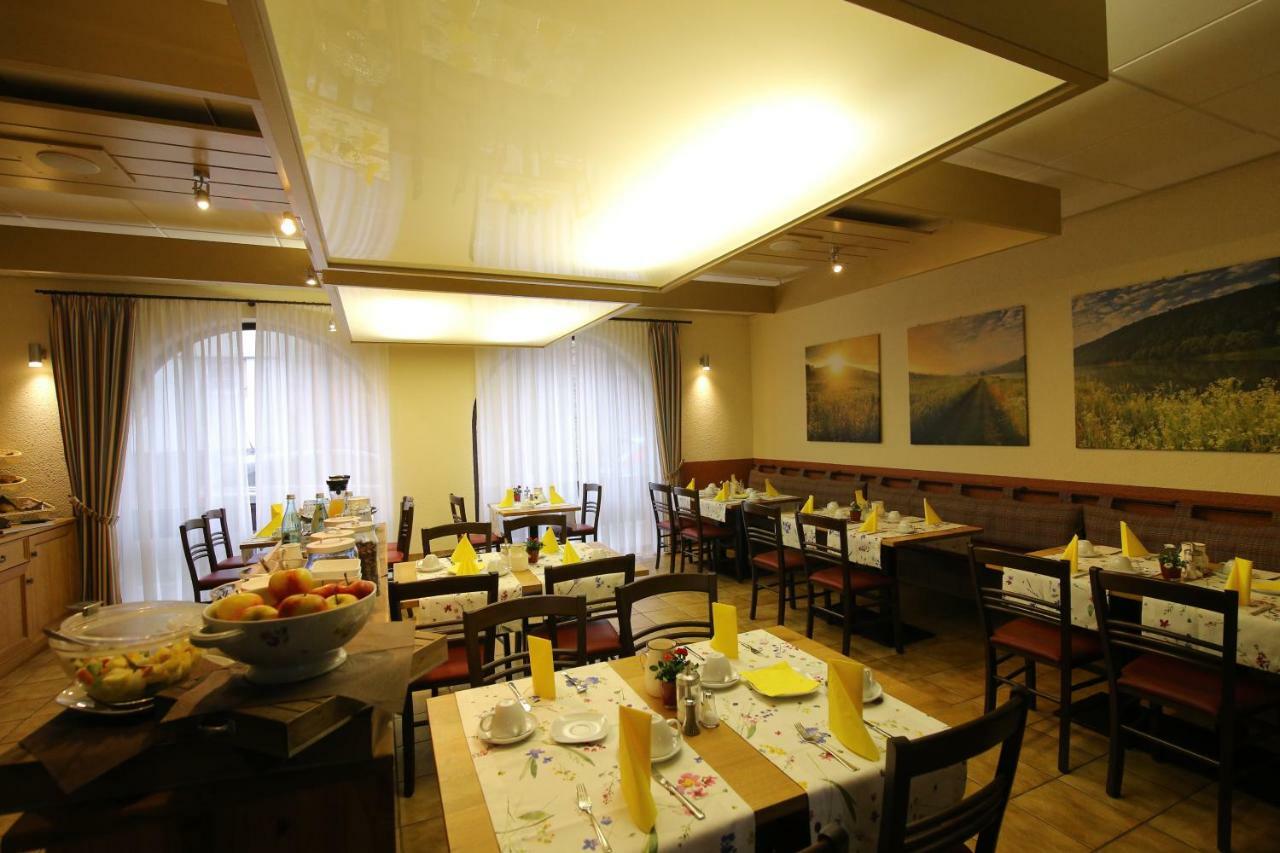 Tauberhotel Kette Wertheim Bagian luar foto